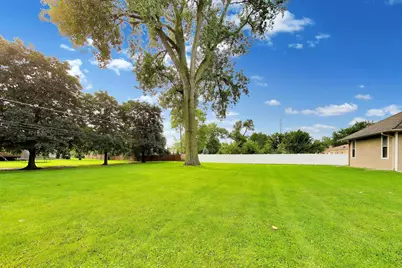 2311 N Arlington Heights Road, Arlington Heights, IL 60004 - Photo 40
