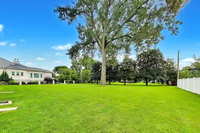 2311 N Arlington Heights Road, Arlington Heights, IL 60004 - Photo 38