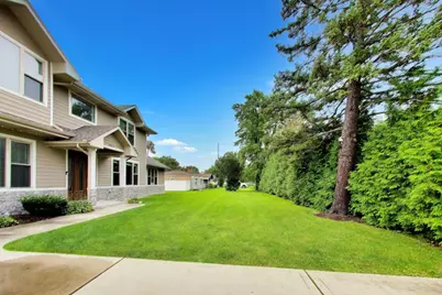 2311 N Arlington Heights Road, Arlington Heights, IL 60004 - Photo 4