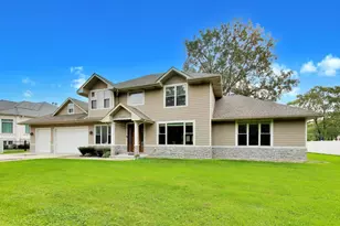 2311 N Arlington Heights Rd, Arlington Heights, IL 60004 - Photo 2