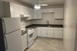 790 Lee St, Des Plaines, IL 60016 - Photo 2