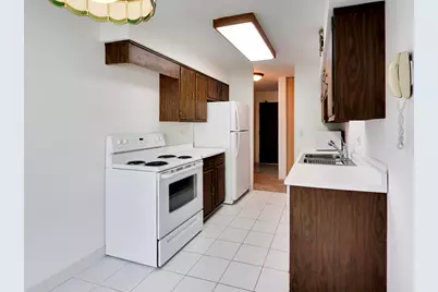 8620 Waukegan Road #303, Morton Grove, IL 60053 - Photo 10