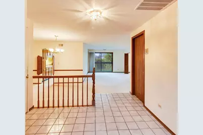 245 Windsor Lane #C, Willowbrook, IL 60527 - Photo 8