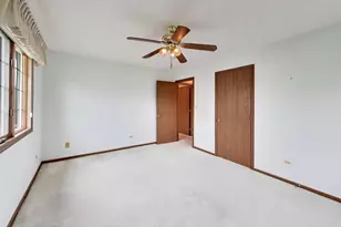245 Windsor Ln, Willowbrook, IL 60527 - Photo 24