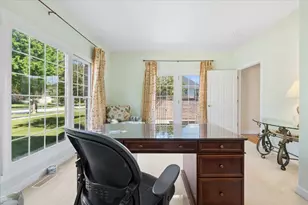 527 Mallard Point Circle, North Aurora, IL 60542 - Photo 14