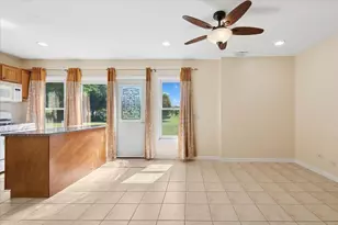 527 Mallard Point Circle, North Aurora, IL 60542 - Photo 32