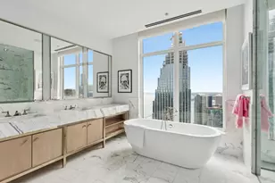 451 E Grand Ave, Chicago, IL 60611 - Photo 32