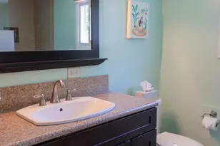 240 Brentwood Dr, Des Plaines, IL 60016 - Photo 16