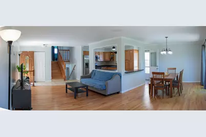 240 Brentwood Drive, Des Plaines, IL 60016 - Photo 8