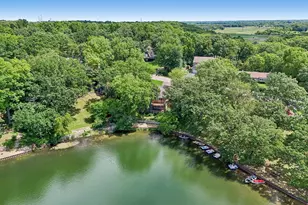 200 N Shore Dr, Oakwood Hills, IL 60013 - Photo 28