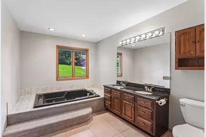 200 N Shore Drive, Oakwood Hills, IL 60013 - Photo 10