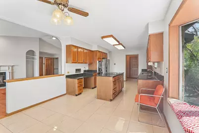 200 N Shore Drive, Oakwood Hills, IL 60013 - Photo 6