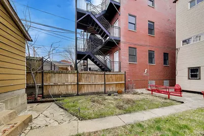 2434 W Cortland Street, Chicago, IL 60647 - Photo 24