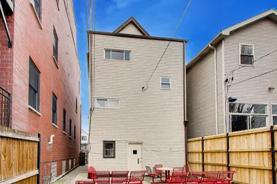 2434 W Cortland Street, Chicago, IL 60647 - Photo 20