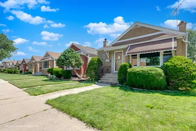 6153 S Melvina Avenue, Chicago, IL 60638 - Photo 1