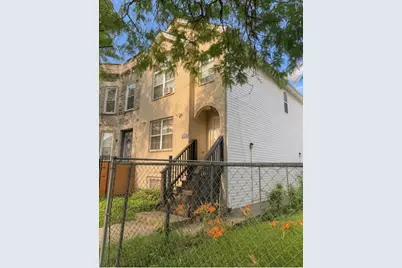 754 S Kenneth Avenue, Chicago, IL 60624 - Photo 2