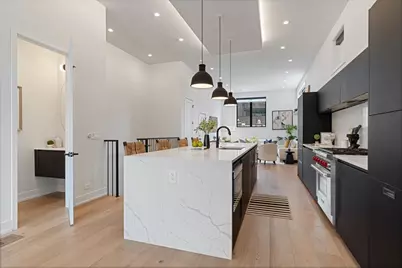 1541 W Pearson Street #1, Chicago, IL 60642 - Photo 10