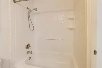 10 E Ontario Street #1303, Chicago, IL 60611 - Photo 18