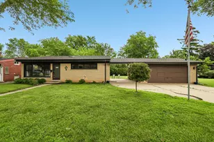 125 S Greeley St, Palatine, IL 60067 - Photo 1
