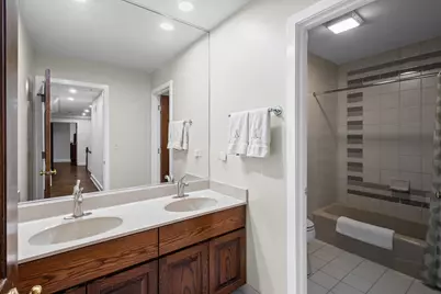 704 Burr Ridge Club, Burr Ridge, IL 60527 - Photo 26