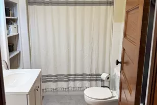 1005 S Center St, Bloomington, IL 61701 - Photo 20