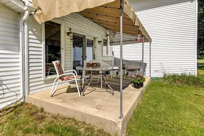 9690 N 2nd Street, Roscoe, IL 61073 - Photo 10