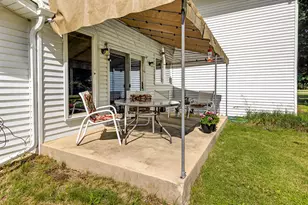 9690 N 2nd St, Roscoe, IL 61073 - Photo 10