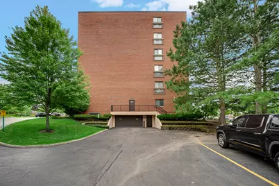 600 Naples Court #106, Glenview, IL 60025 - Photo 4
