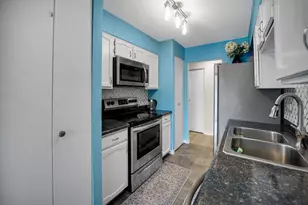 600 Naples Ct, Glenview, IL 60025 - Photo 12