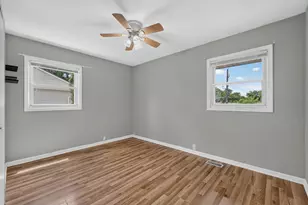 320 Hemlock Ave, Romeoville, IL 60446 - Photo 12