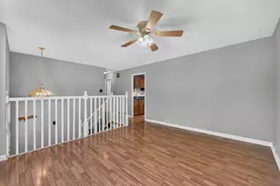 320 Hemlock Ave, Romeoville, IL 60446 - Photo 4