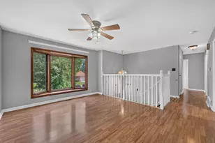 320 Hemlock Ave, Romeoville, IL 60446 - Photo 6