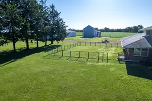30319 Brookville A&b Rd, Lanark, IL 61046 - Photo 10