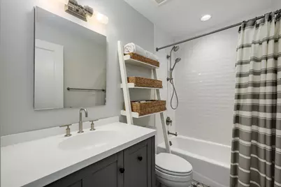 461 N Clinton Street, Chicago, IL 60654 - Photo 26
