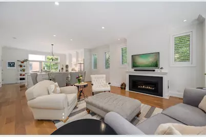 461 N Clinton Street, Chicago, IL 60654 - Photo 10