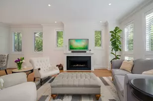 461 N Clinton St, Chicago, IL 60654 - Photo 8