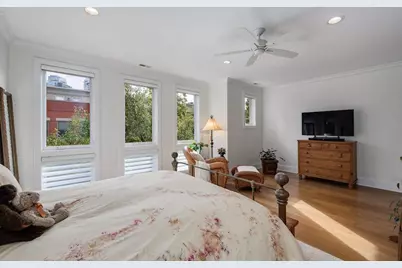 461 N Clinton Street, Chicago, IL 60654 - Photo 18