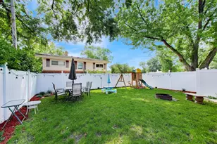 2752 174th St, Hazel Crest, IL 60429 - Photo 24