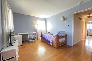 126 Indiana St, Park Forest, IL 60466 - Photo 12