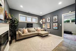 4042 N Western Ave, Chicago, IL 60618 - Photo 20