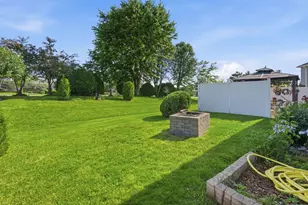 608 Lindsay Cir, North Aurora, IL 60542 - Photo 38