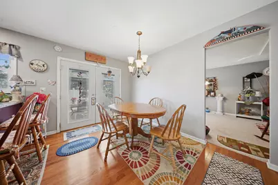 608 Lindsay Circle, North Aurora, IL 60542 - Photo 18