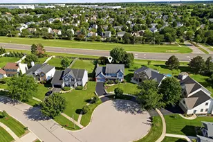608 Lindsay Cir, North Aurora, IL 60542 - Photo 46