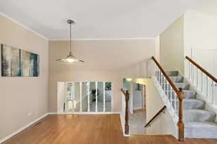 34 Paxton Ln, Schaumburg, IL 60194 - Photo 10