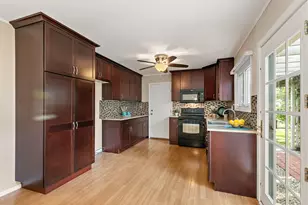 34 Paxton Ln, Schaumburg, IL 60194 - Photo 8
