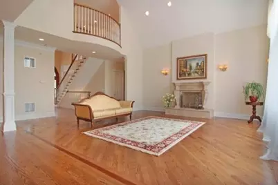 1801 Chapel Court, Northbrook, IL 60062 - Photo 4