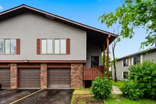 13 Elm Ct, Bolingbrook, IL 60440 - Photo 1