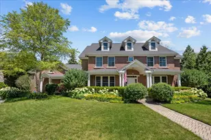 2142 Harrison St, Glenview, IL 60025 - Photo 2