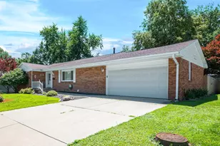 205 S Cottage Ave, Normal, IL 61761 - Photo 28
