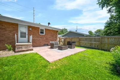 205 S Cottage Avenue, Normal, IL 61761 - Photo 32